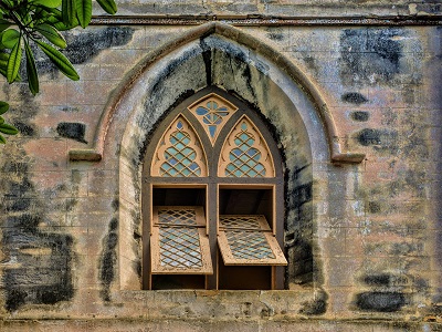 pixabay Kirchenfenster geöffnet