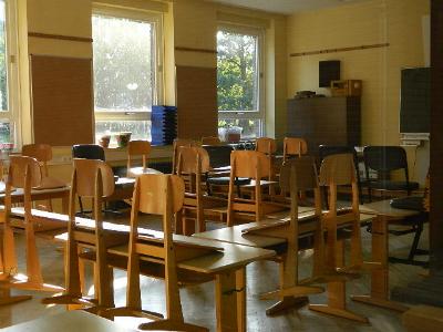 leeres Klassenzimmer in einer Grundschule