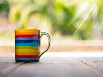 Eine bunte Tasse