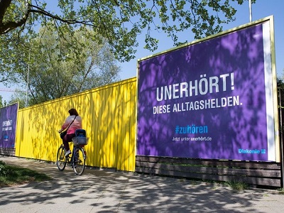 Plakat mit Diakonie-Kampagne