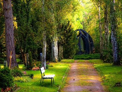 Blick auf einen Friedhof 