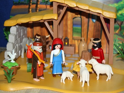 Eine Krippenszene mit Playmobilfiguren